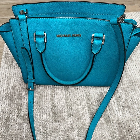 Michael Kors bag - Picture 3 of 5